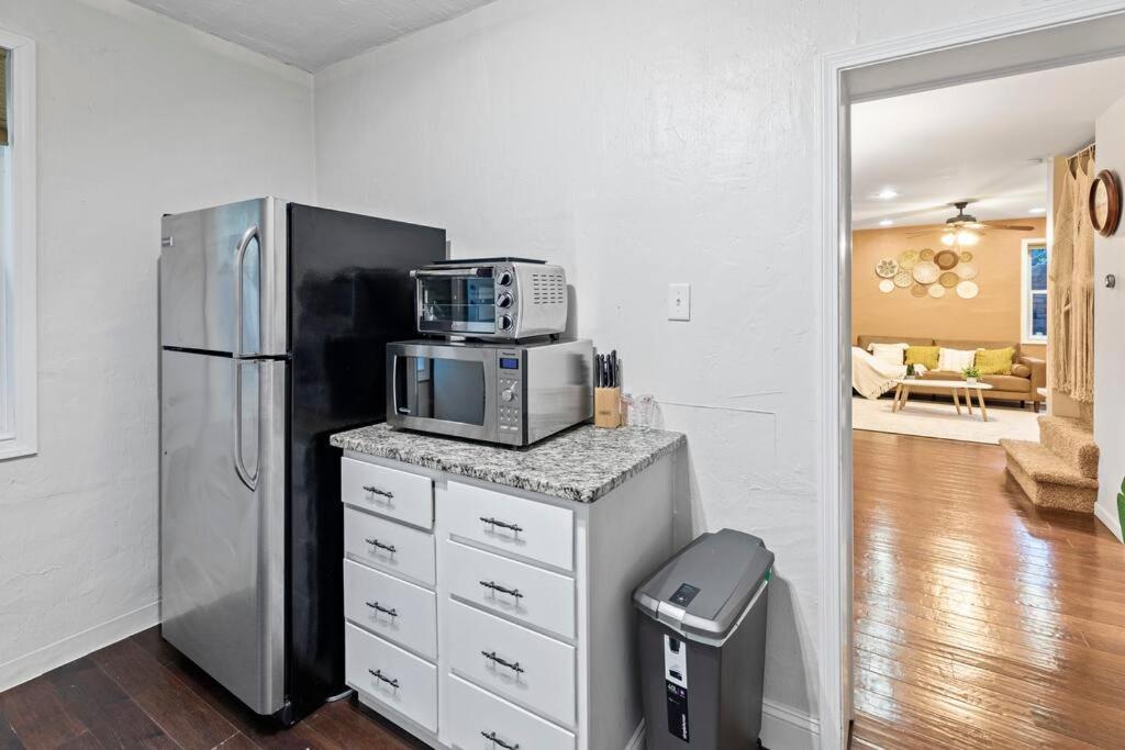 Cozy Buckhead Suite - Great Area, Free Easy Parking, Near Shops And Restaurants Atlanta Exterior photo